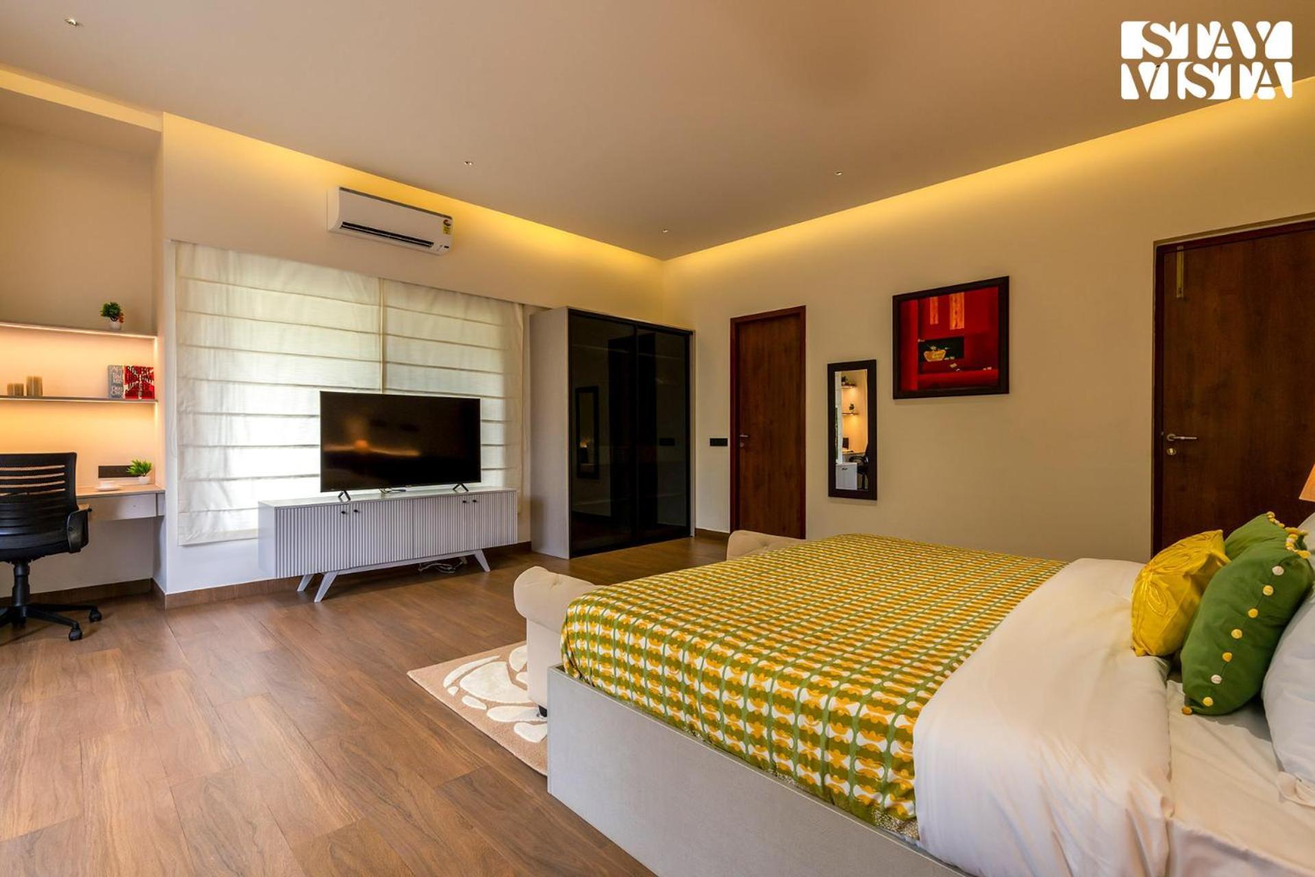 Stayvista At M Villa With Breakfast Included 벵갈루루 외부 사진